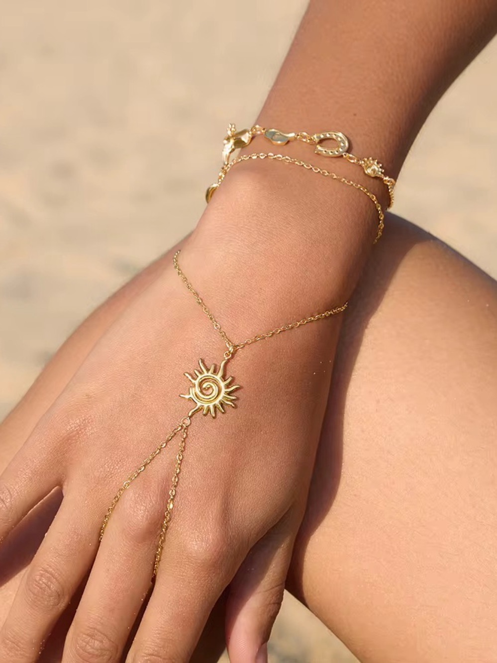 18K Gold Plated Sun Pendant Hand Chain